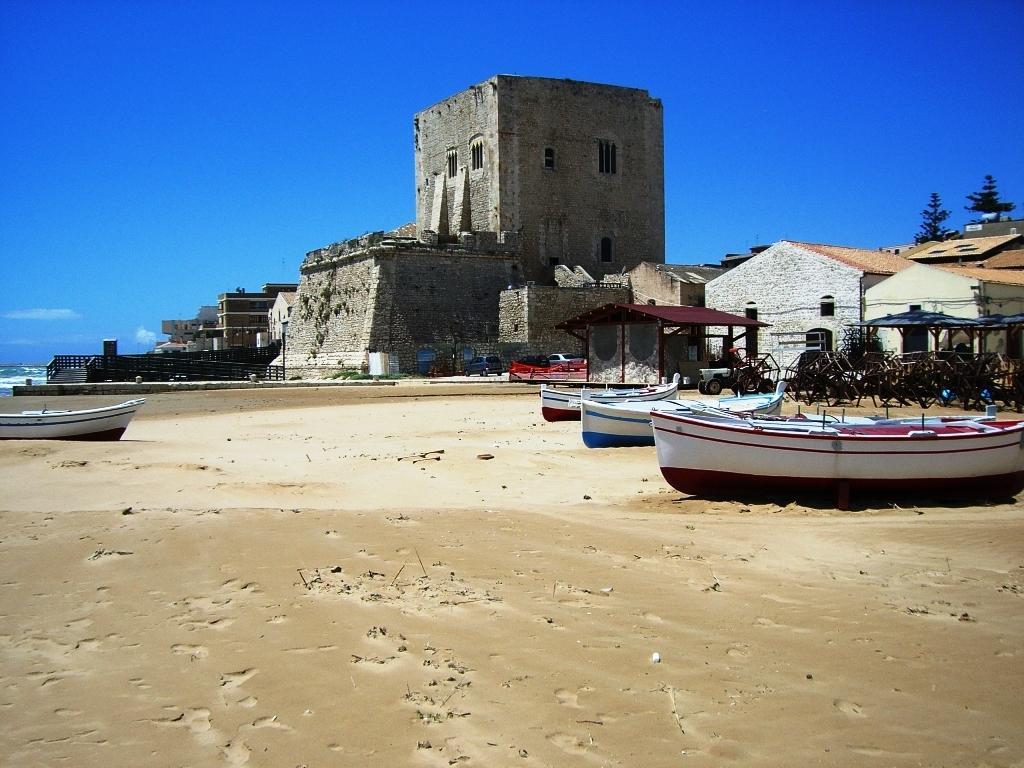 Guest House Via Crispi Pozzallo Rum bild
