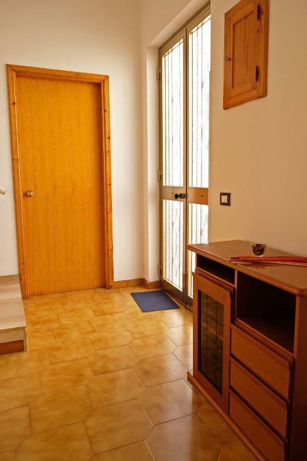 Guest House Via Crispi Pozzallo Exteriör bild